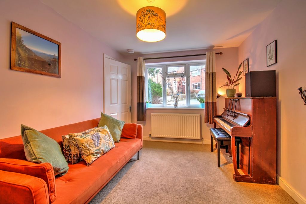 Property photo 3 of 9 Living Room - Arthur Street - Matt Clinton Ewemove