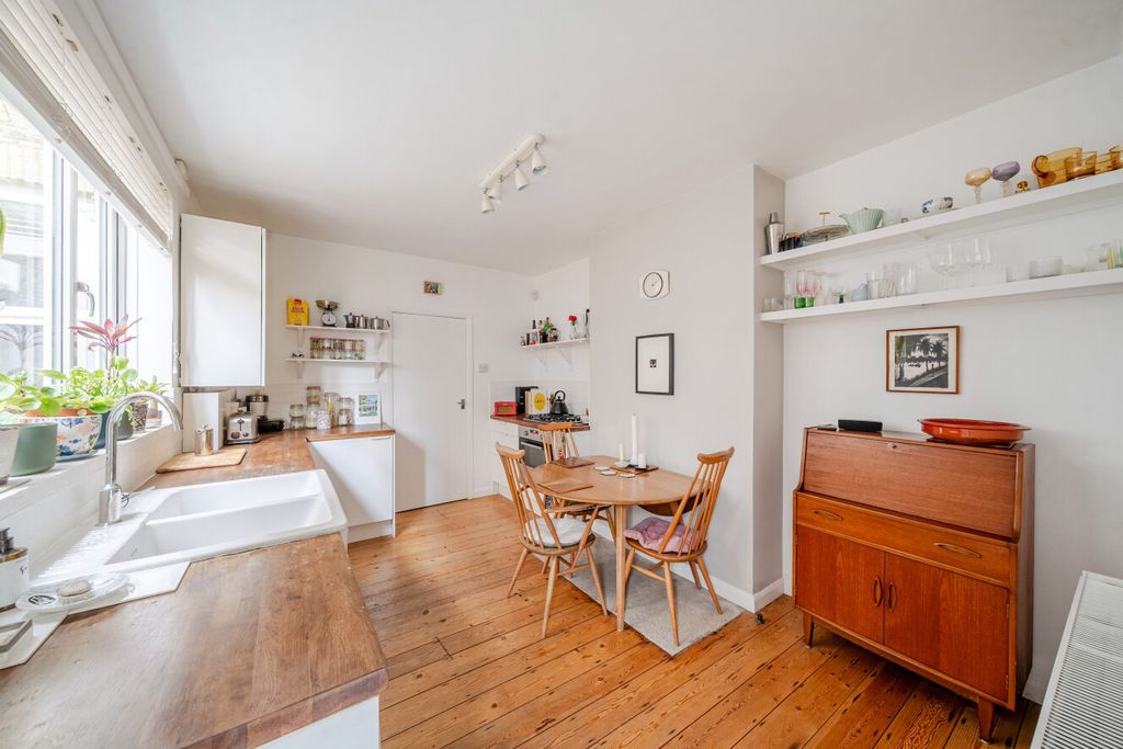 Property photo 3 of 14 1509481-9-6A856d5...