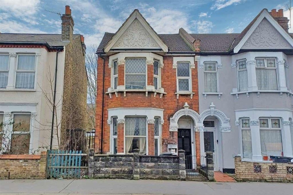 Property photo 1 of 9