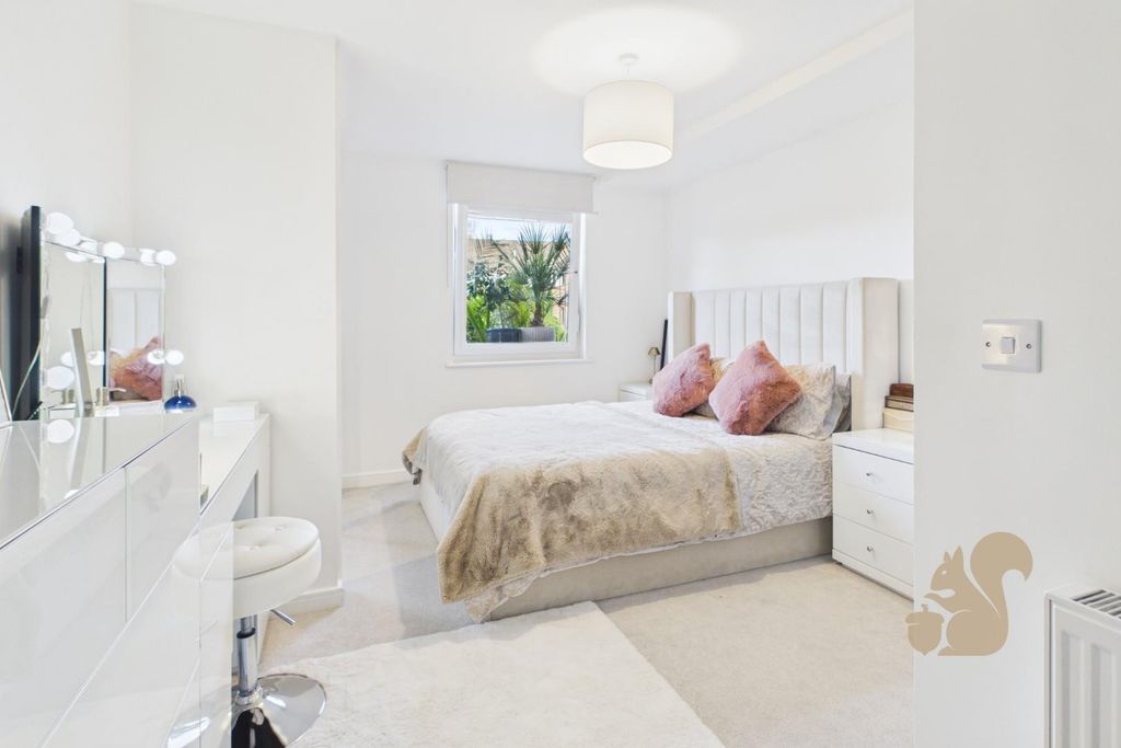 Property photo 3 of 15 Cam01814G0-Pr0096-Still008.Jpg