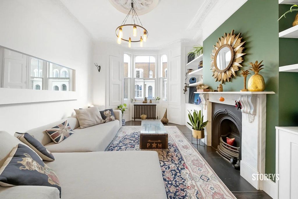 Property photo 2 of 59