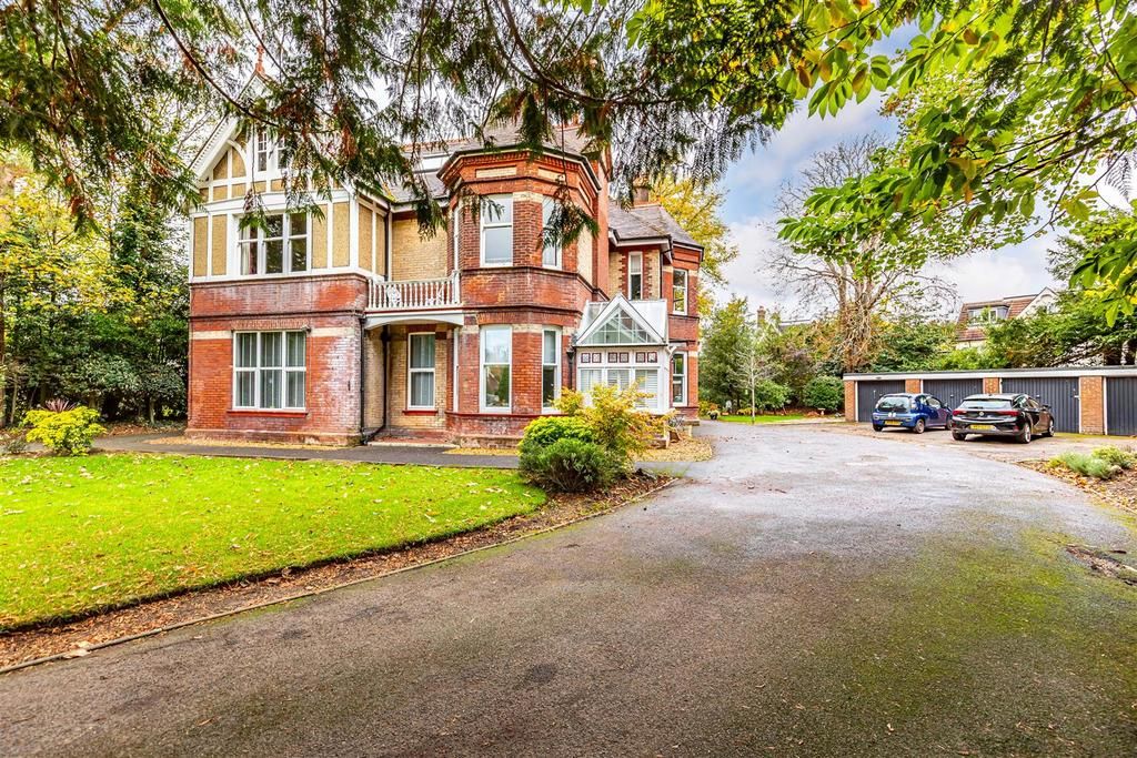 Property photo 1 of 11 External