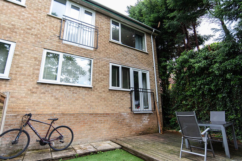 Property photo 1 of 28