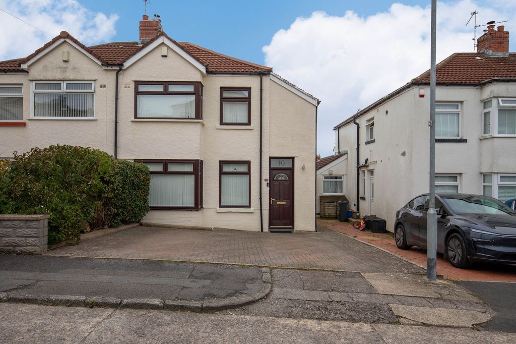 Property photo 1 of 40