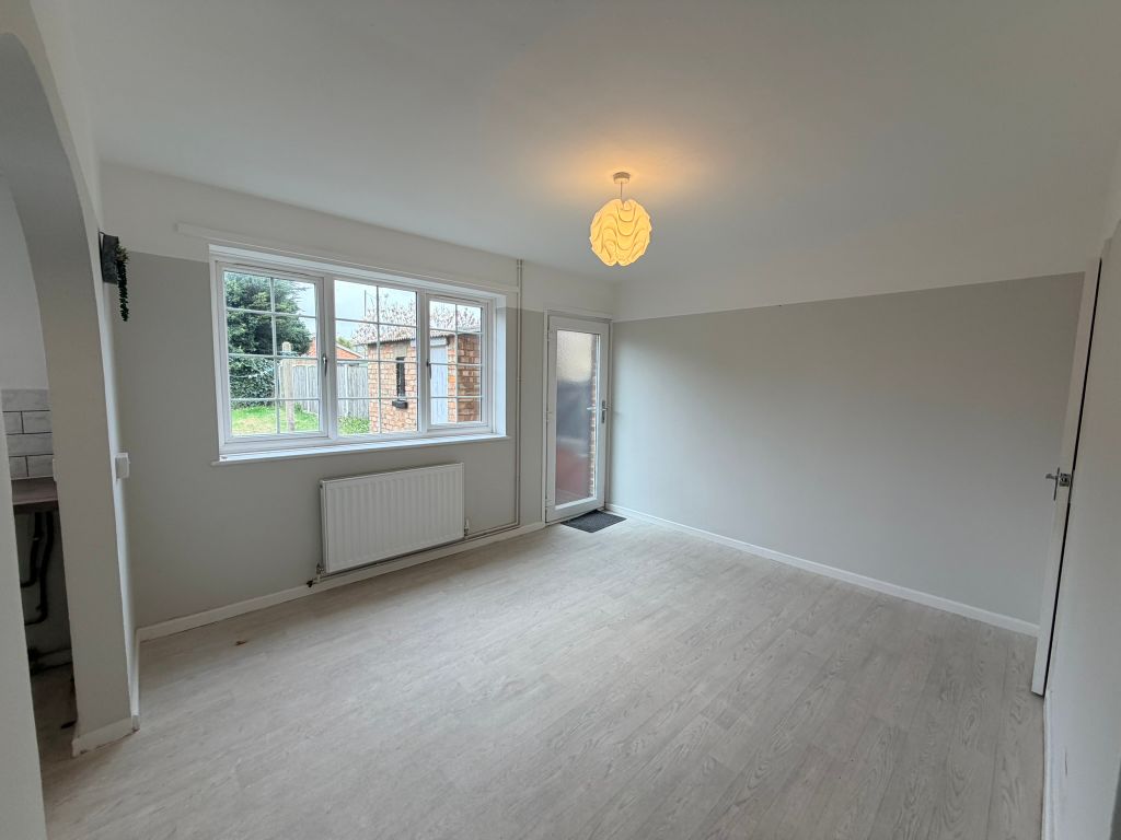 Property photo 3 of 13 Img_8760