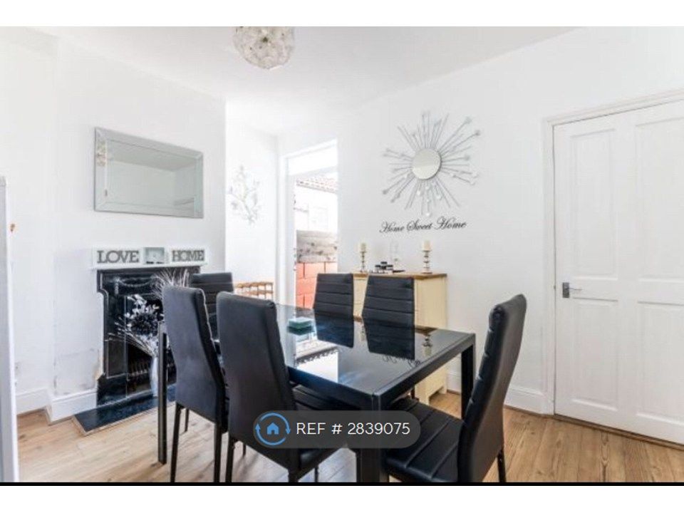 Property photo 1 of 17 Dining Room/Reception 2 Leading To Back Garden