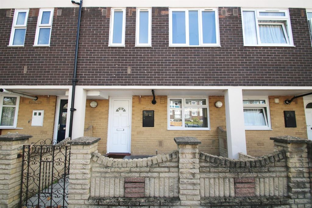Property photo 1 of 9 3-Bedroom House For Rent