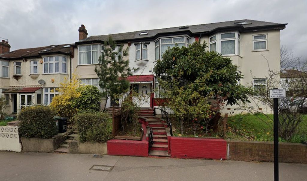 Property photo 1 of 1