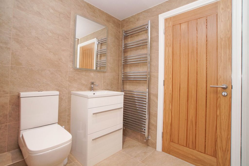 Property photo 3 of 20 Shower Room