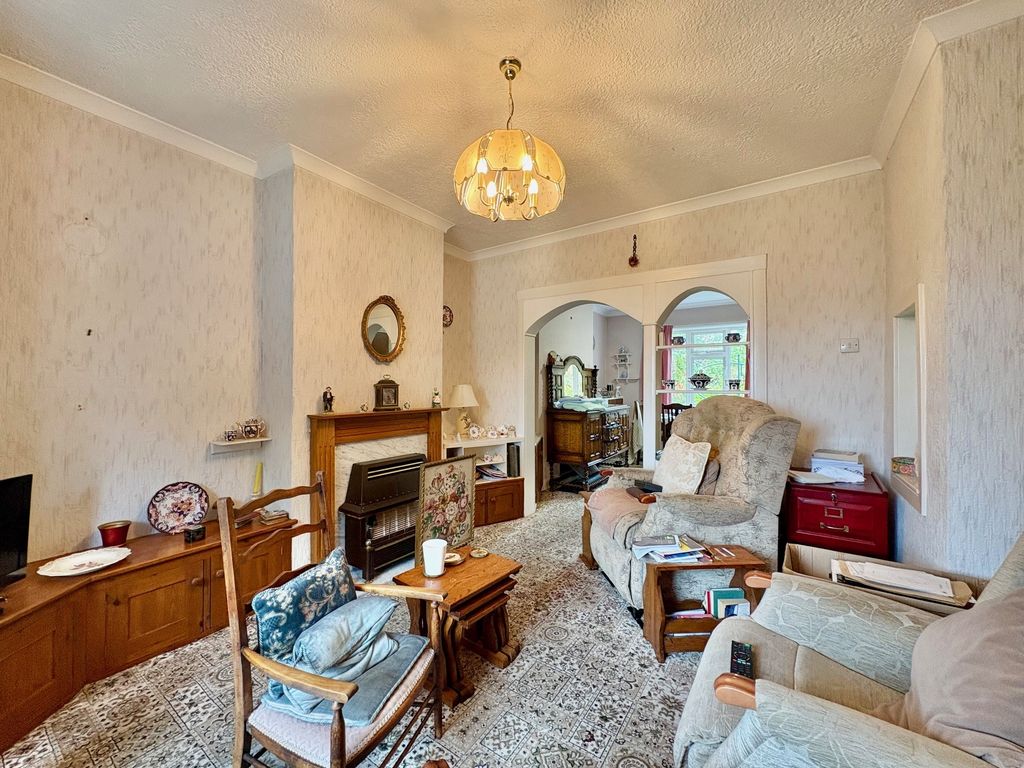 Property photo 3 of 16