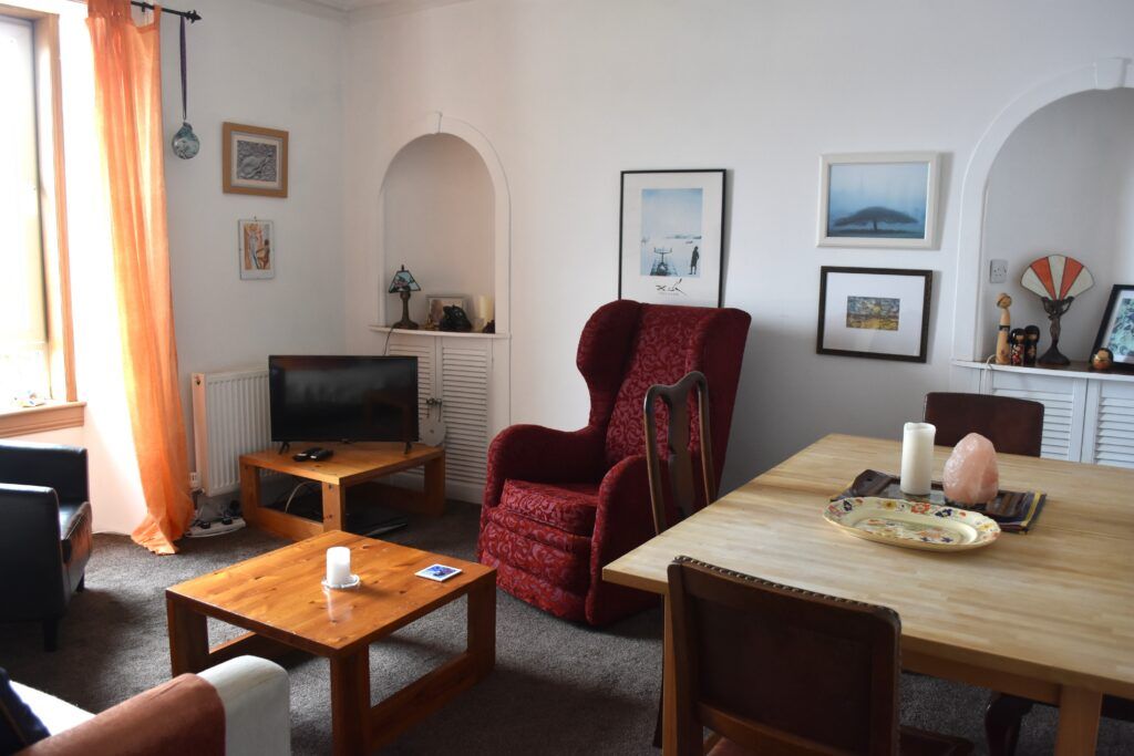 Property photo 2 of 9