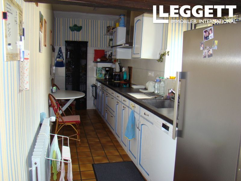 Property photo 3 of 10