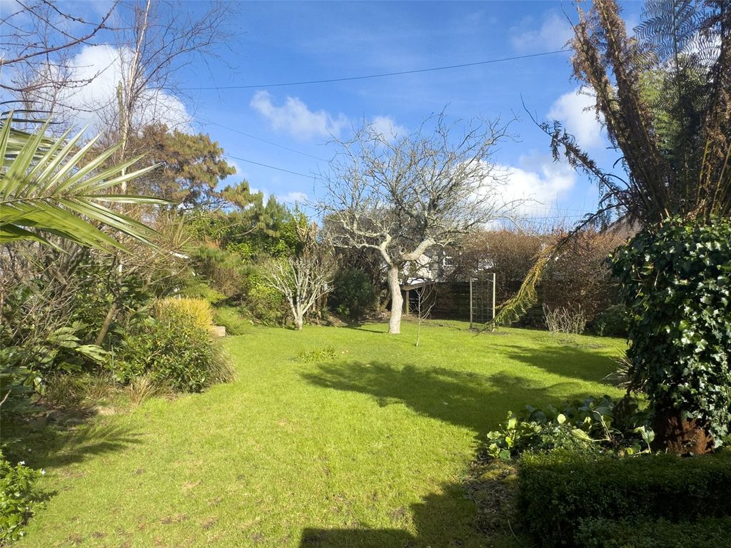 Property photo 2 of 20 Garden