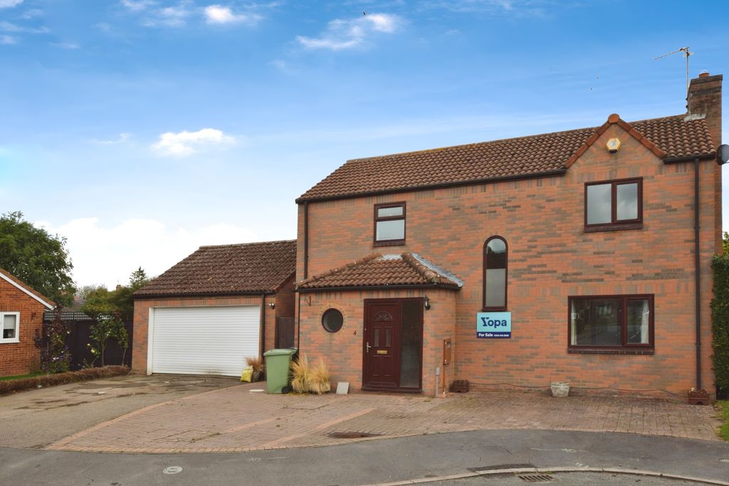 Property photo 1 of 16 A60A8F74-3Fb32Dde-8Bf8-45B9-Bf41-97A48C8Ef0F5