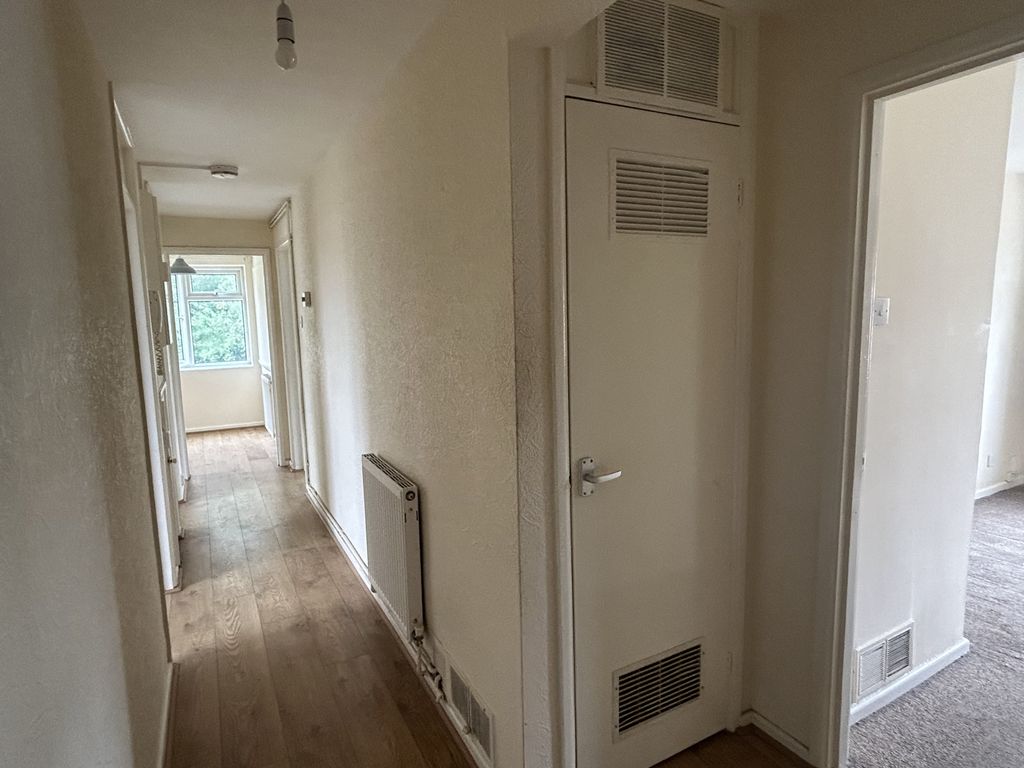 Property photo 2 of 18 Img_2359