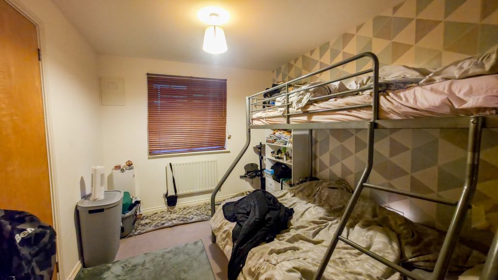 Property photo 3 of 16 20251103_163711