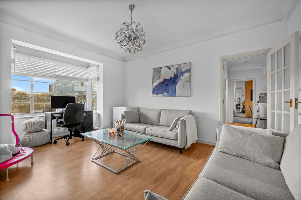 Property photo 2 of 12 Picture No. 08