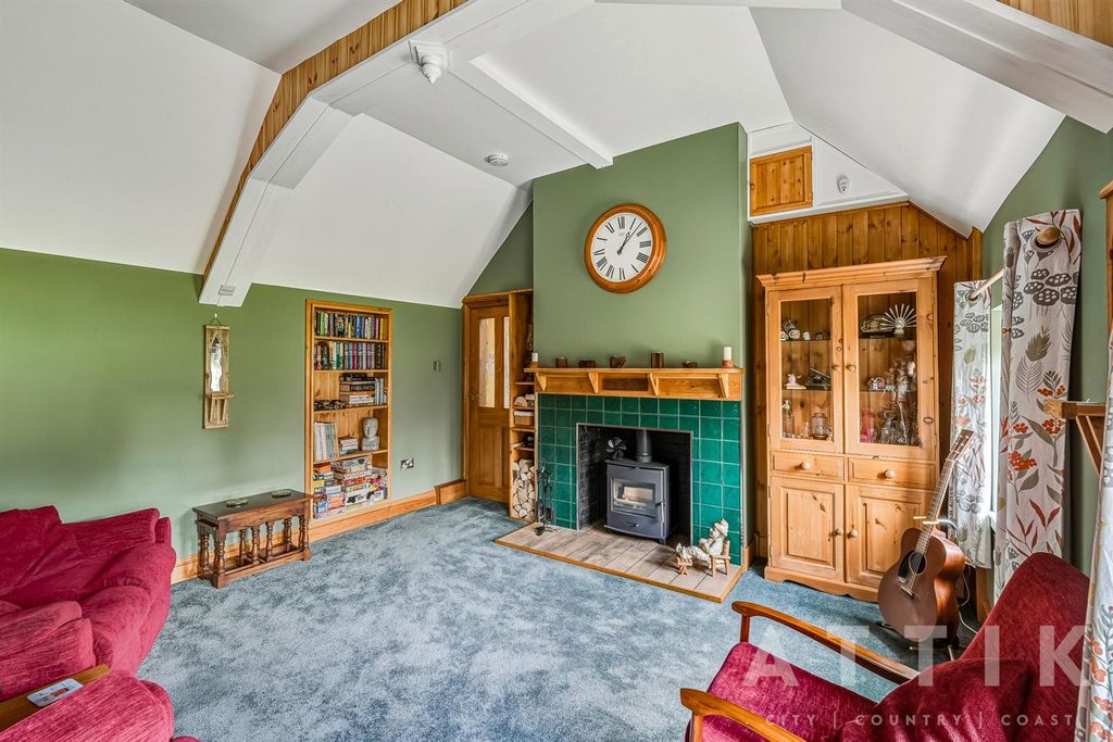 Property photo 2 of 78 2.Jpg