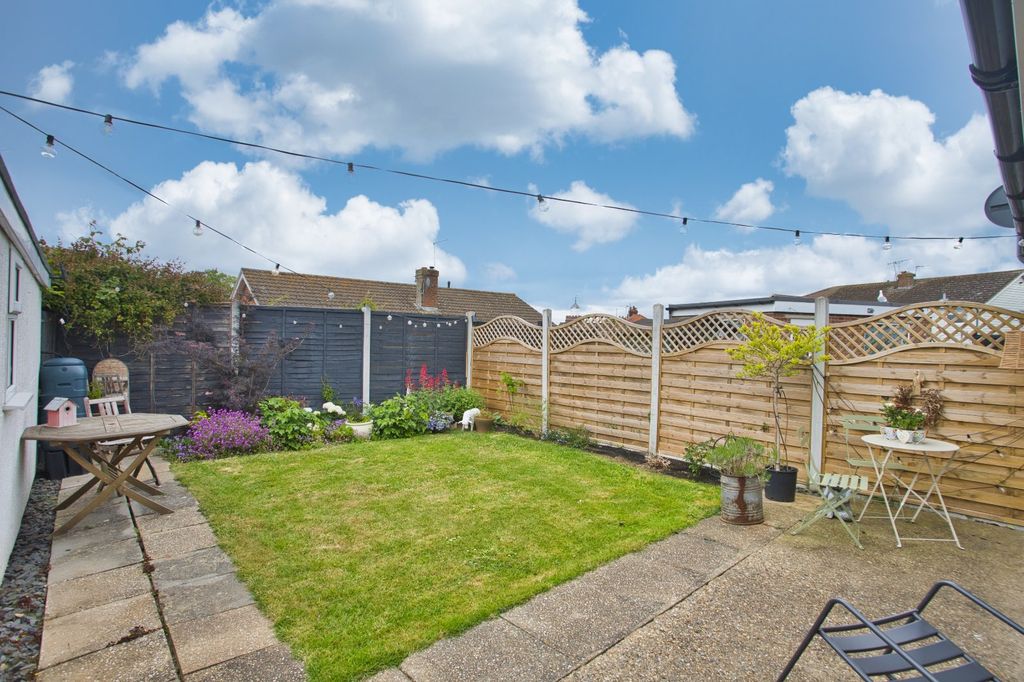 Property photo 3 of 22 Picture No. 21