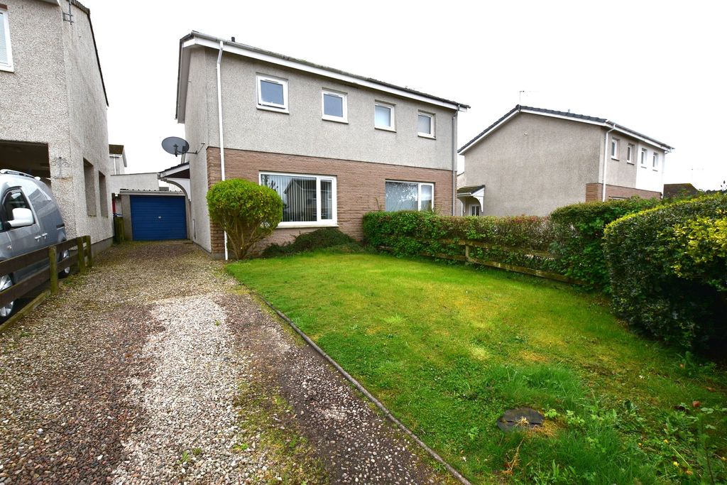 Property photo 1 of 15