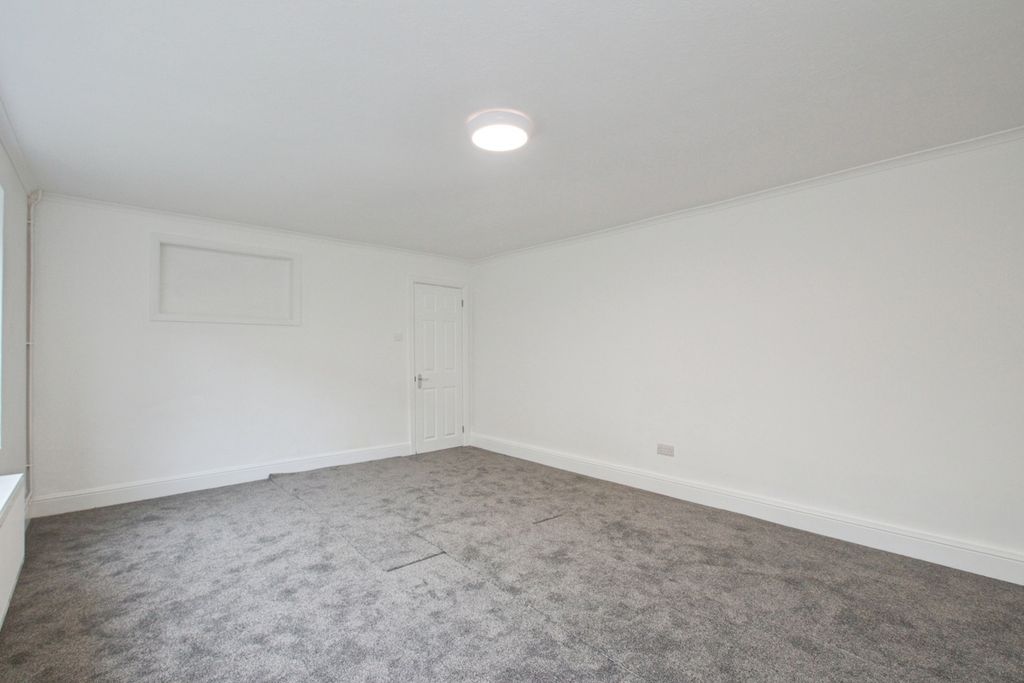 Property photo 3 of 20 Pbox-Img.Jpg