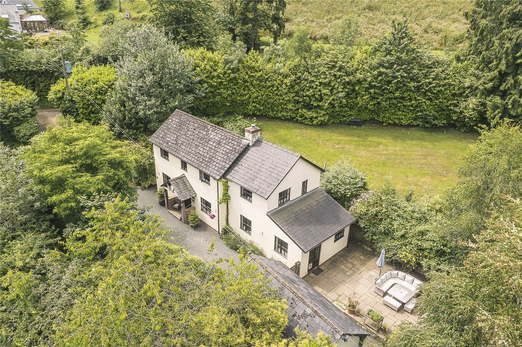 Property photo 1 of 47 Picture No. 53