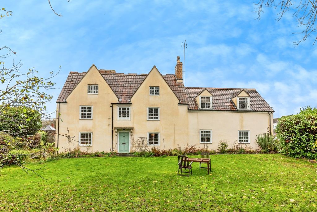 Property photo 1 of 15