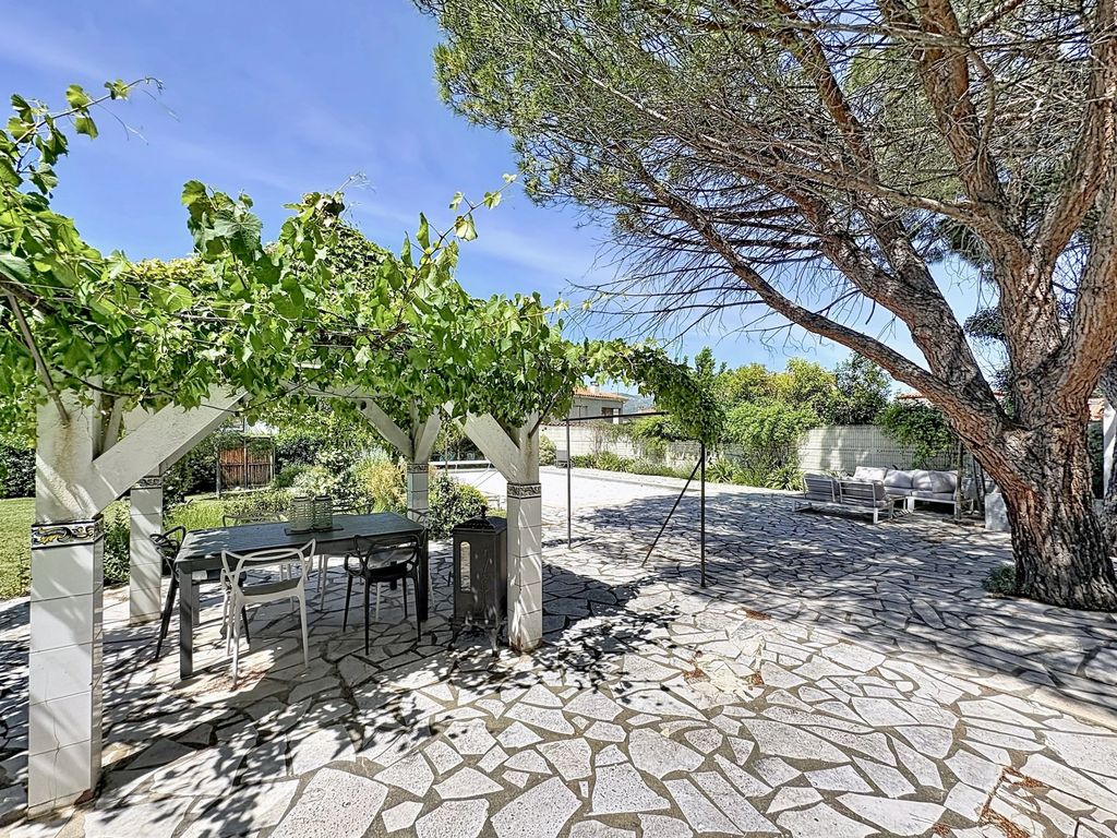 Property photo 3 of 22 E2Fec737F032Fc3E4Ab7c01F91E89E17_9017F3d6E2_3344-Big