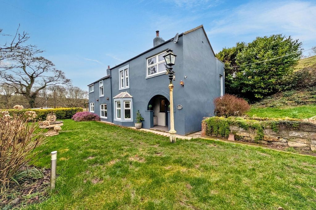 Property photo 1 of 29