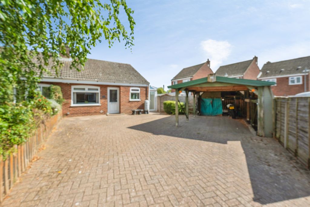 Property photo 2 of 13