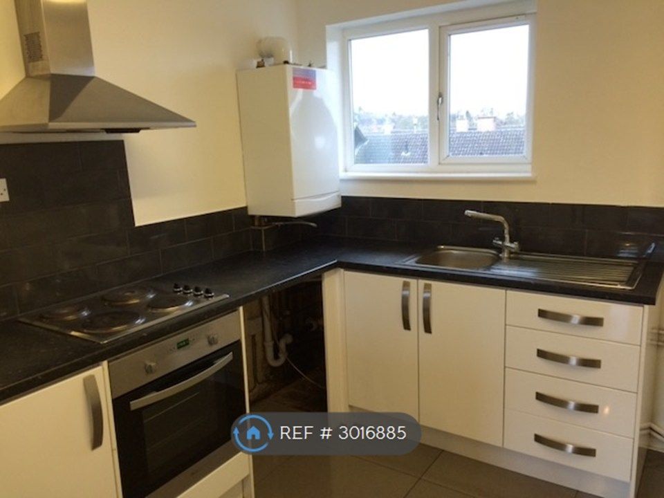 Property photo 1 of 11 Kitchen