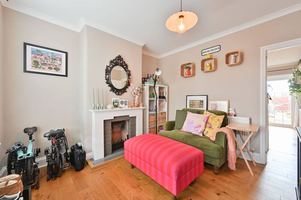 Property photo 3 of 15