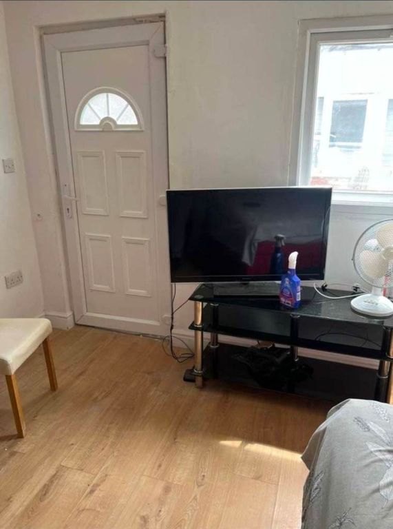 Property photo 2 of 4