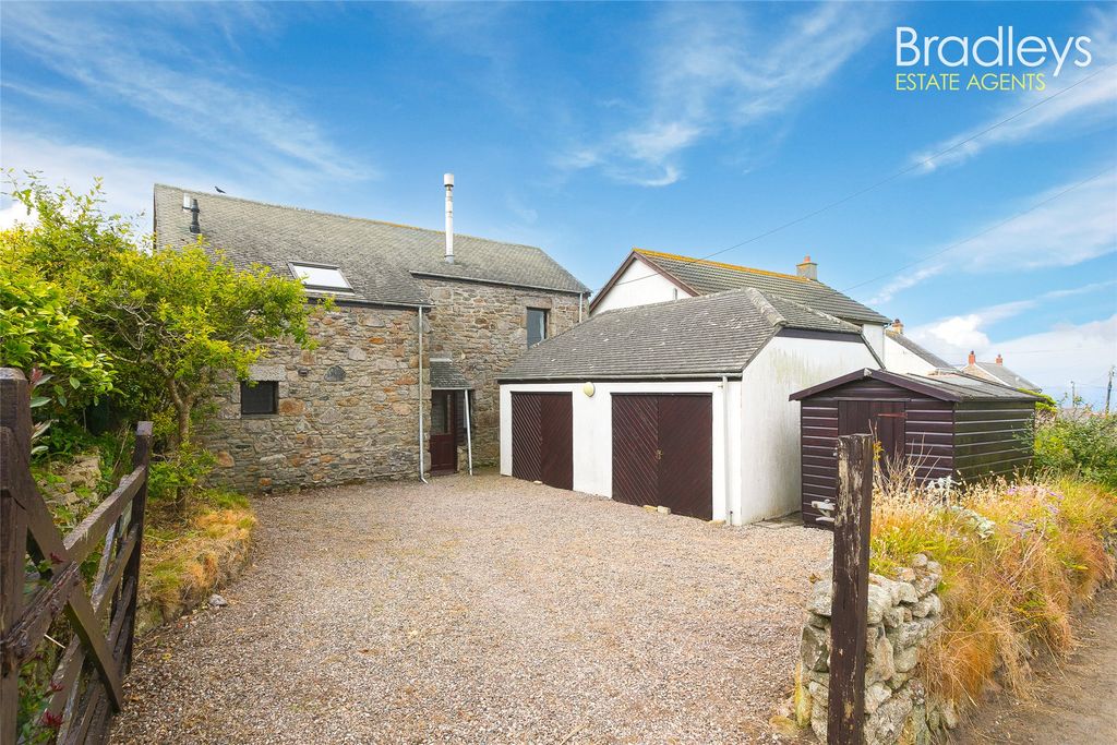 Property photo 2 of 23 Picture No. 11