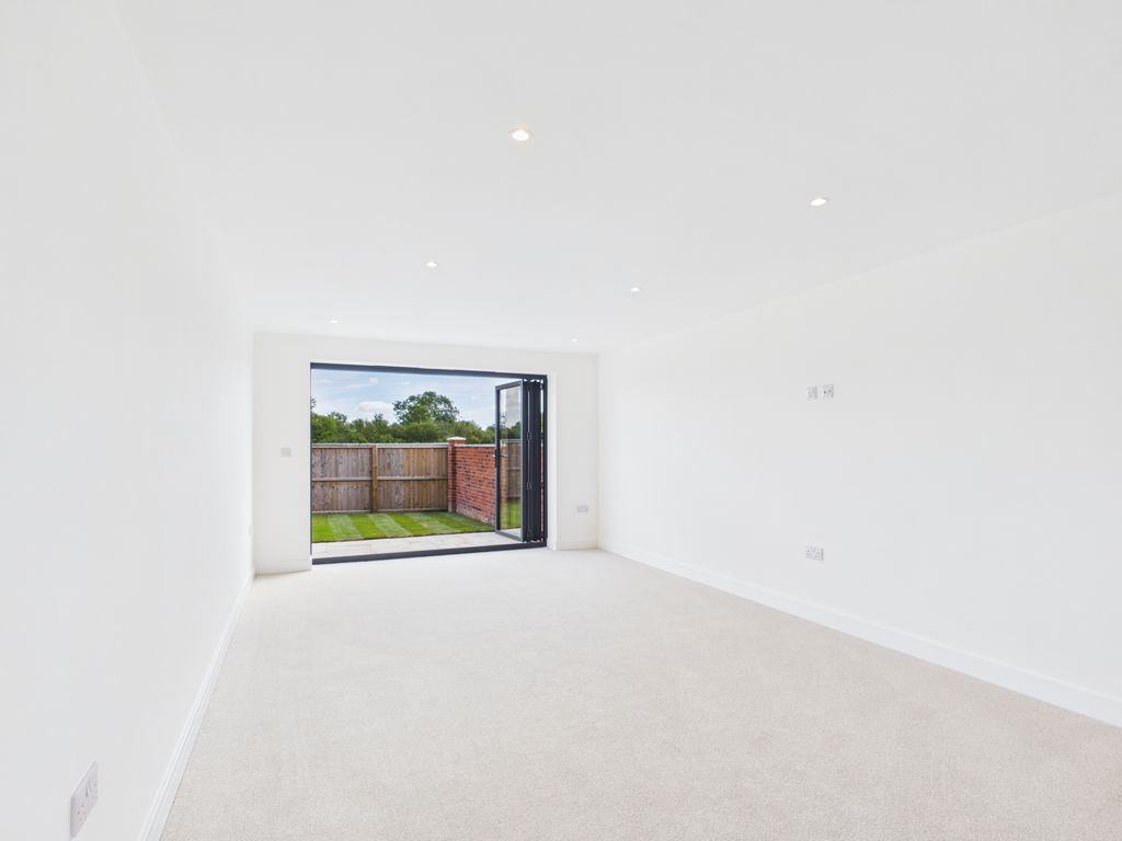 Property photo 2 of 17 Photo 1
