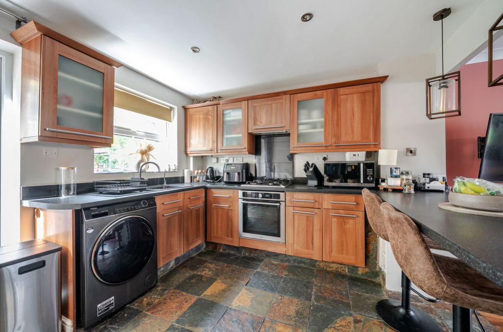 Additional image 8 of 3 bed semi-detached house for saleBaker Crescent, Lincoln, Lincolnshire LN6