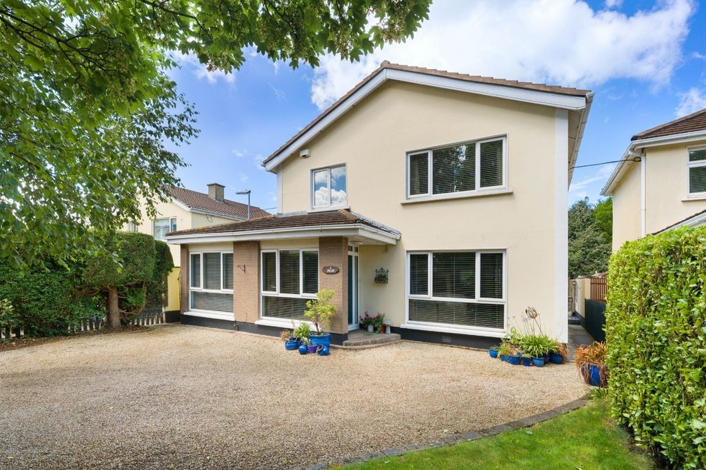 Property photo 2 of 18 Picture No. 05