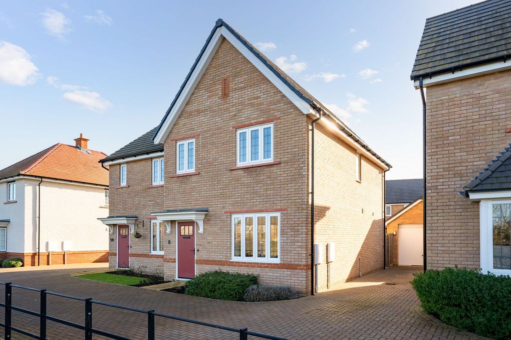 Property photo 1 of 31