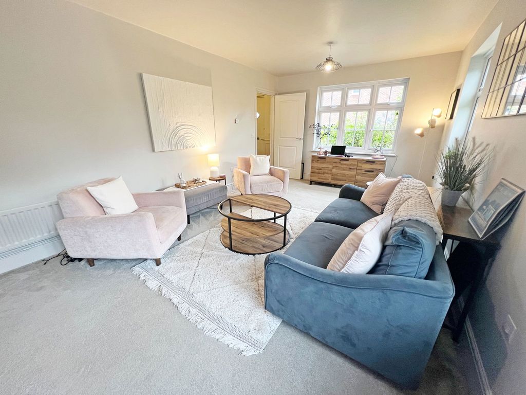 Property photo 3 of 24