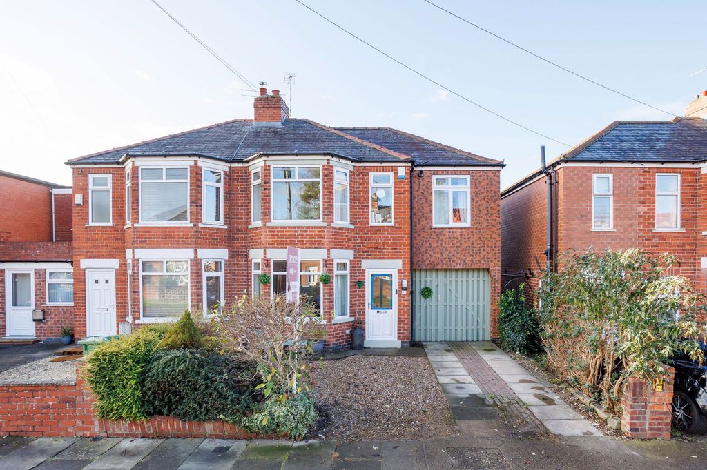 Property photo 1 of 23