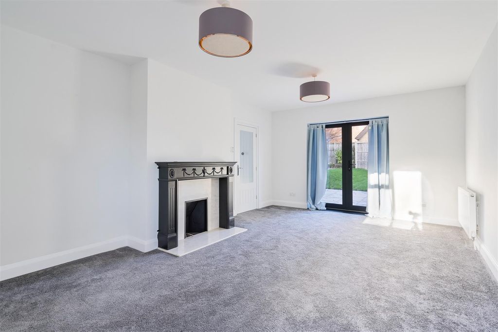 Additional image 8 of 4 bed detached house for saleWoodfield Hill, Coulsdon CR5