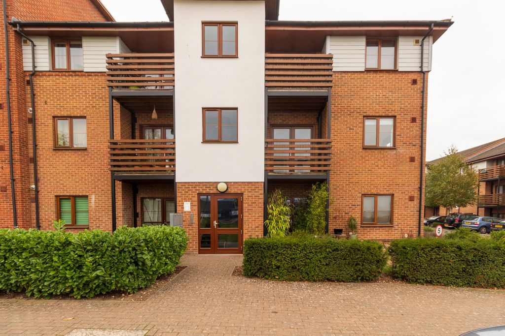 Property photo 1 of 8 Front