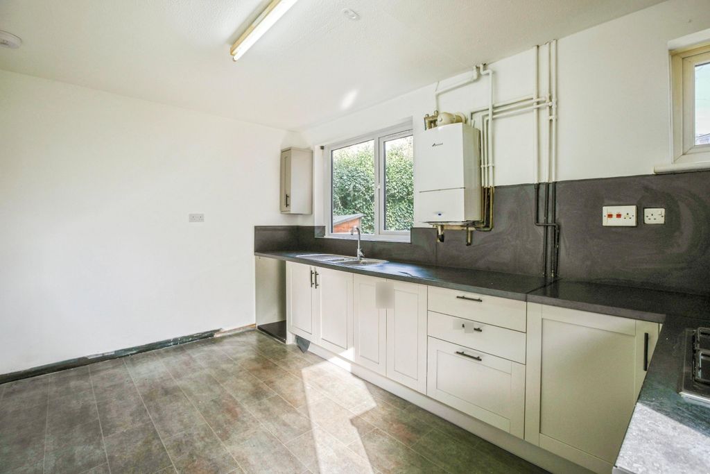 Property photo 2 of 17 Photo 1