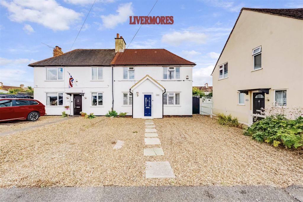 Property photo 1 of 19 External