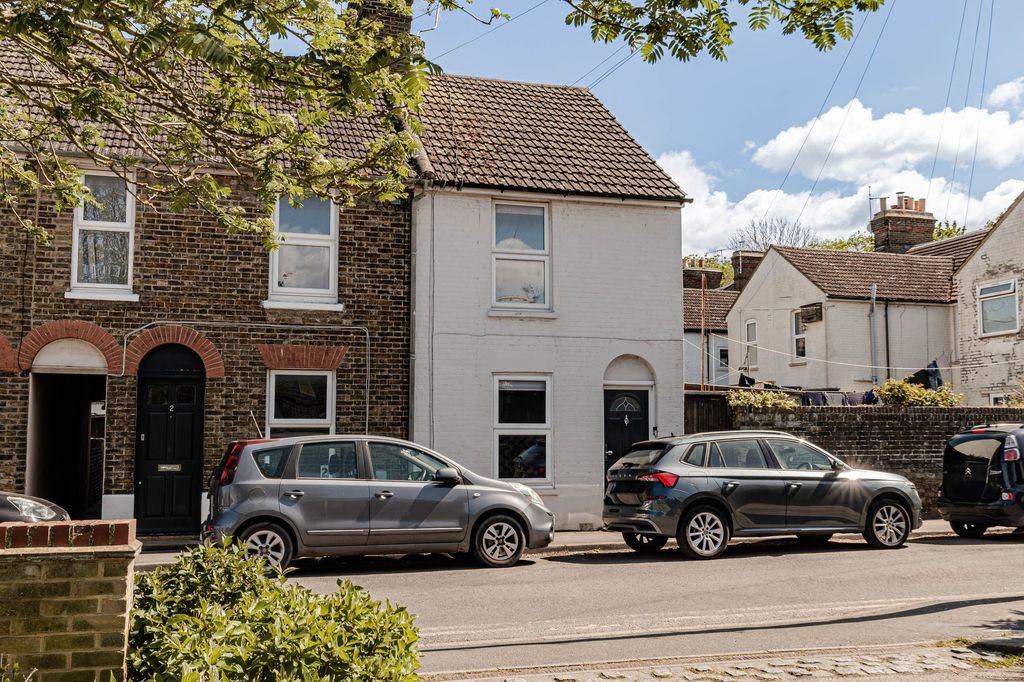 Property photo 1 of 30 Front (1)