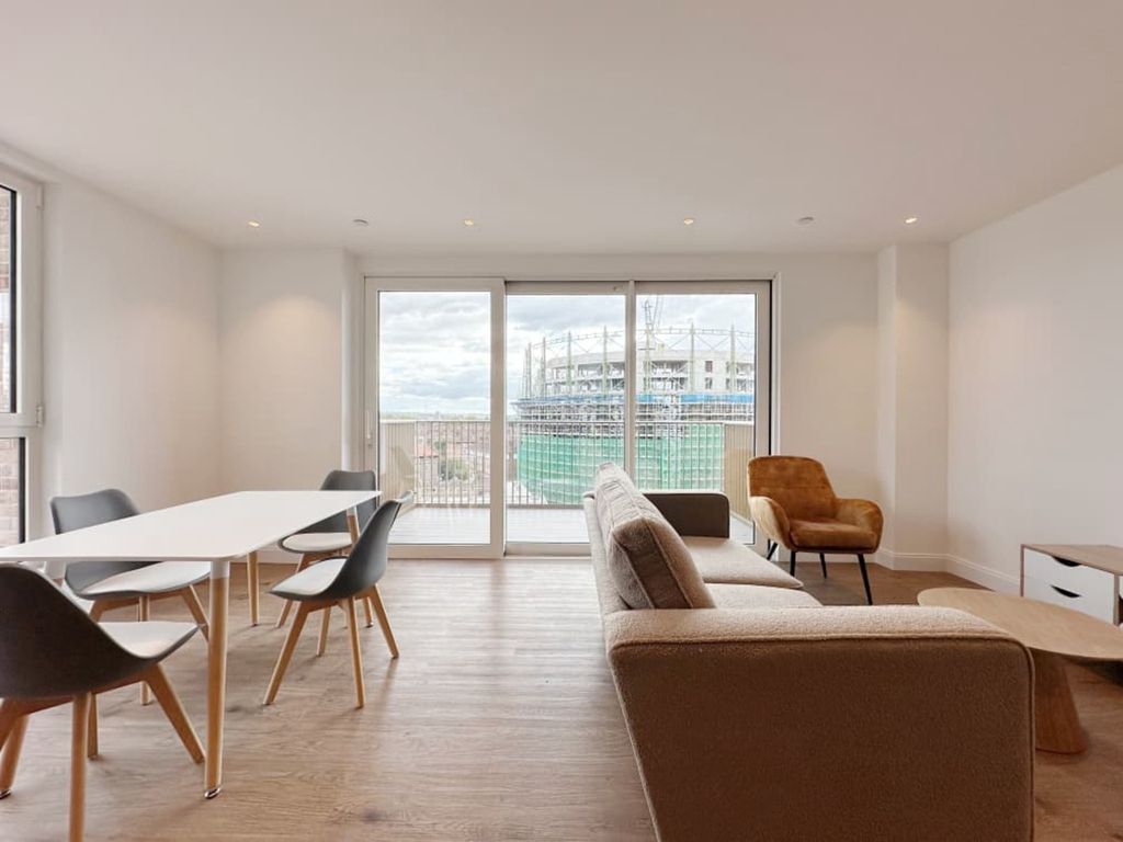 Property photo 3 of 12 Photo 3