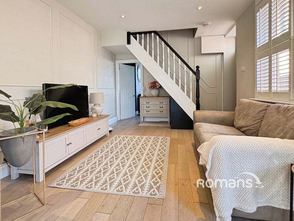 Property photo 3 of 17 Pbox-Img.Jpg