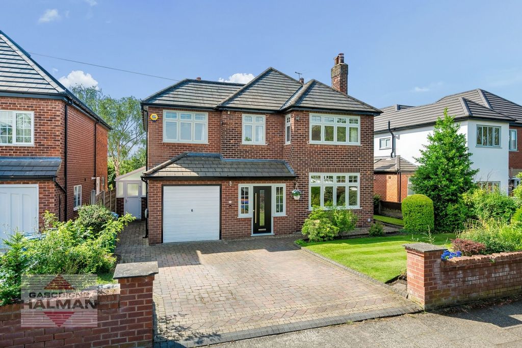 Property photo 1 of 32