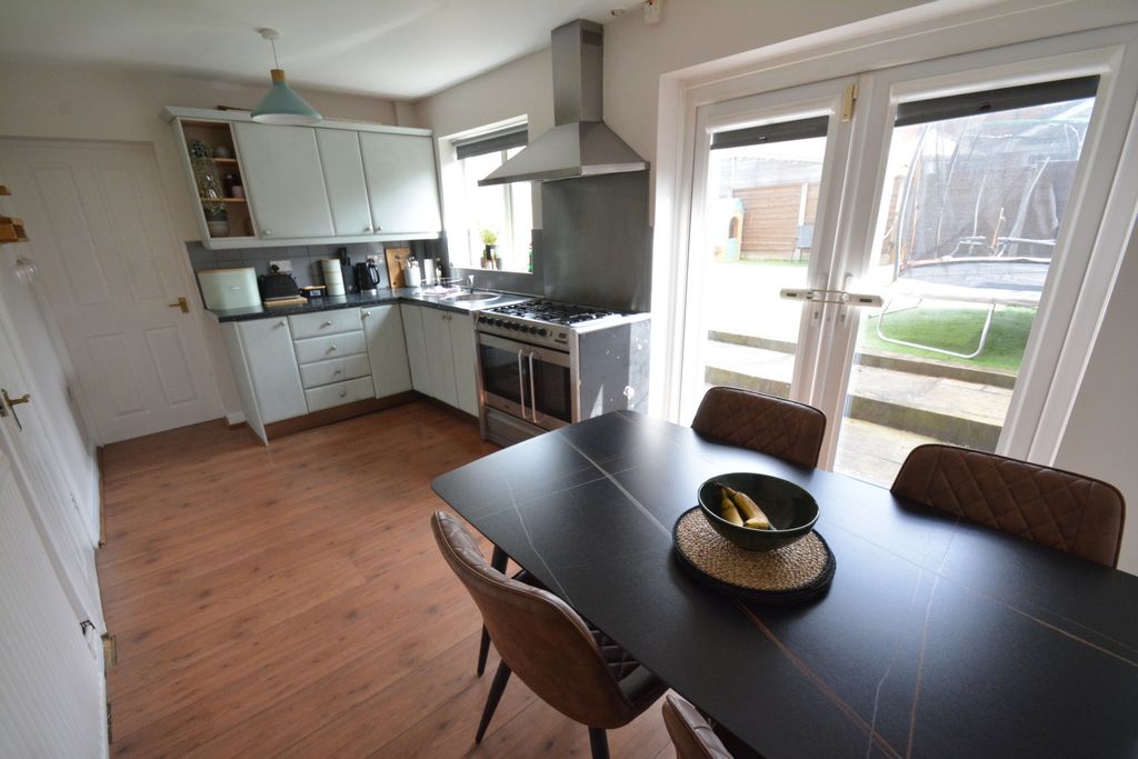 Property photo 3 of 14 Kitchen /Diner