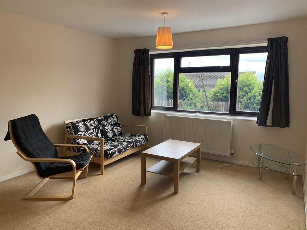 Property photo 2 of 11 (Main)
